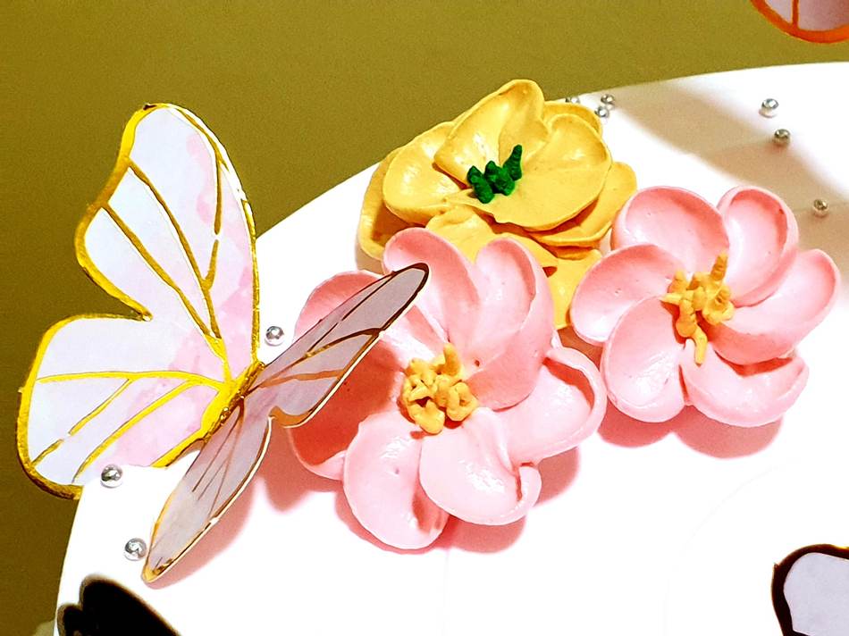 Classical cake design - Butterfly Theme
