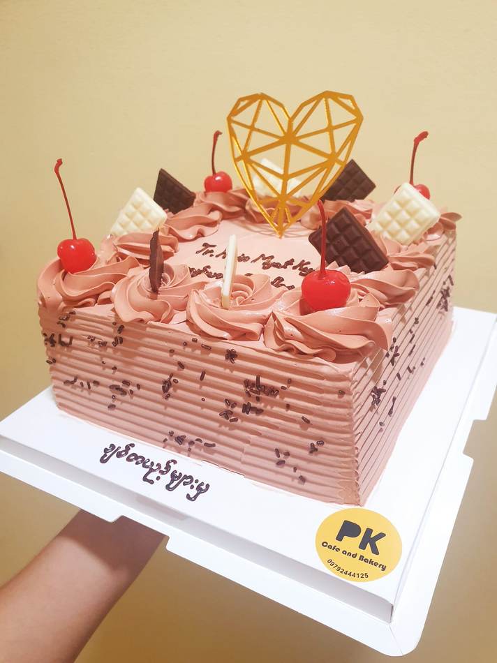 Classical cake design - Drip Cake & Chocolate Ganache