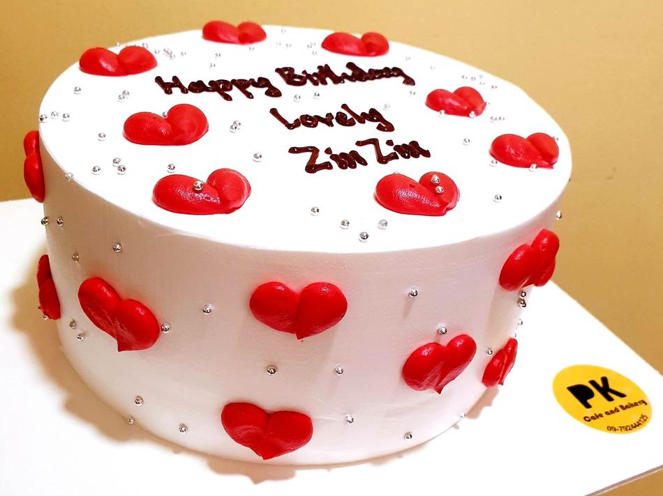 Classical cake design - Hearts & Love Theme