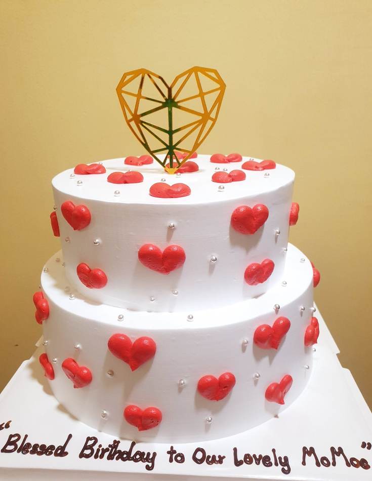 Classical cake design - Hearts & Love Theme