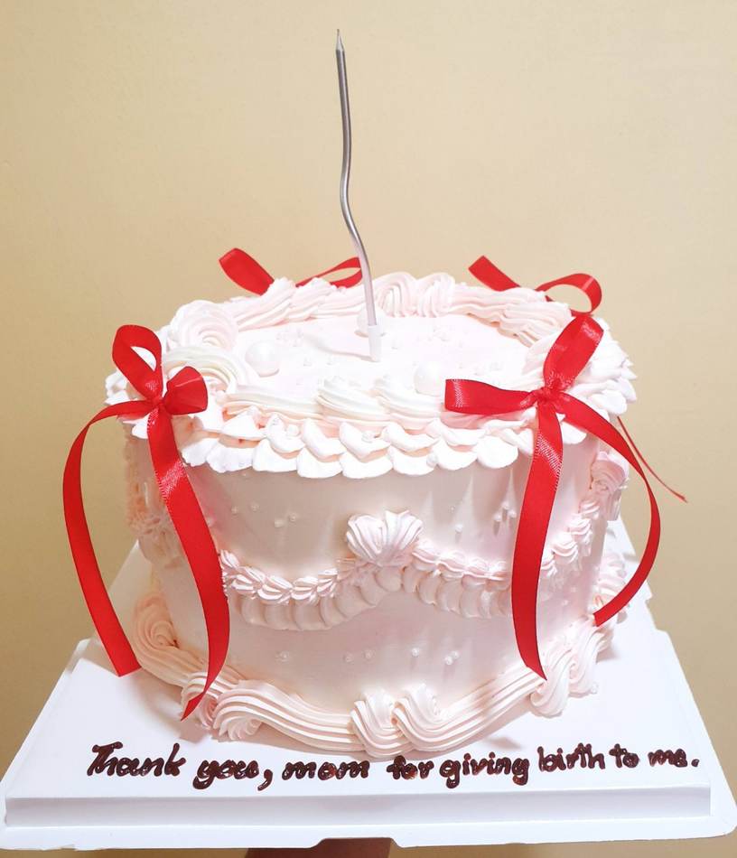 Classical cake design - Ribbon & Bow Theme